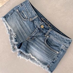 AE Womens cutoff shorts